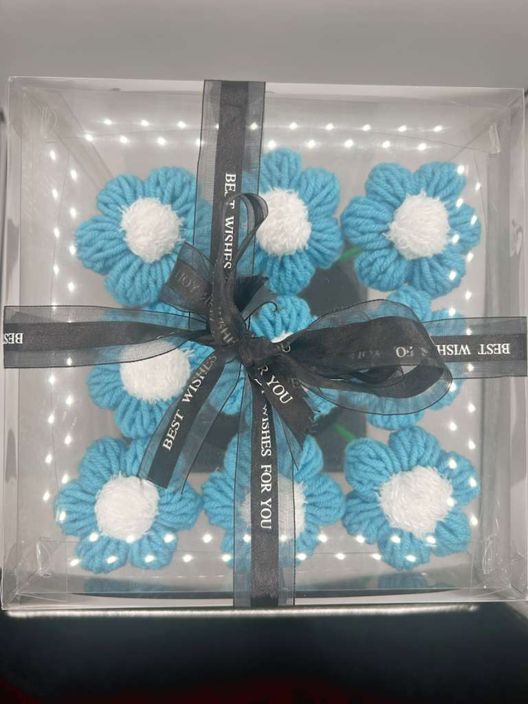 Sky Blue Daisy Handicraft Yarn Flower Bouquet (Set of 9) - Image 2