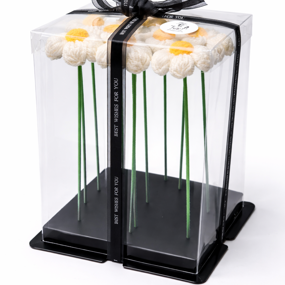 White Daisy Handicraft Yarn Flower Bouquet (Set of 9)